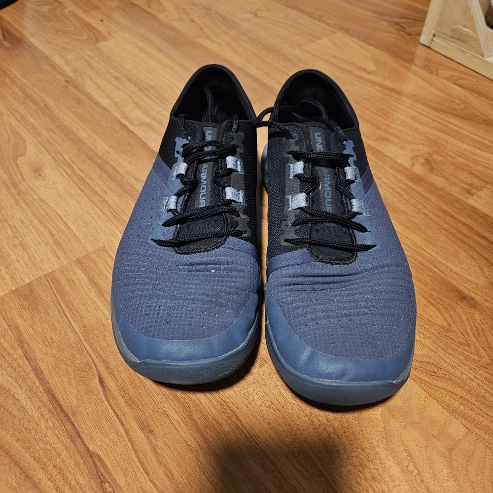 Under amour lifting shoes
